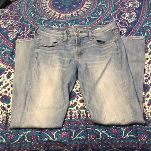 American eagle light wash jeans